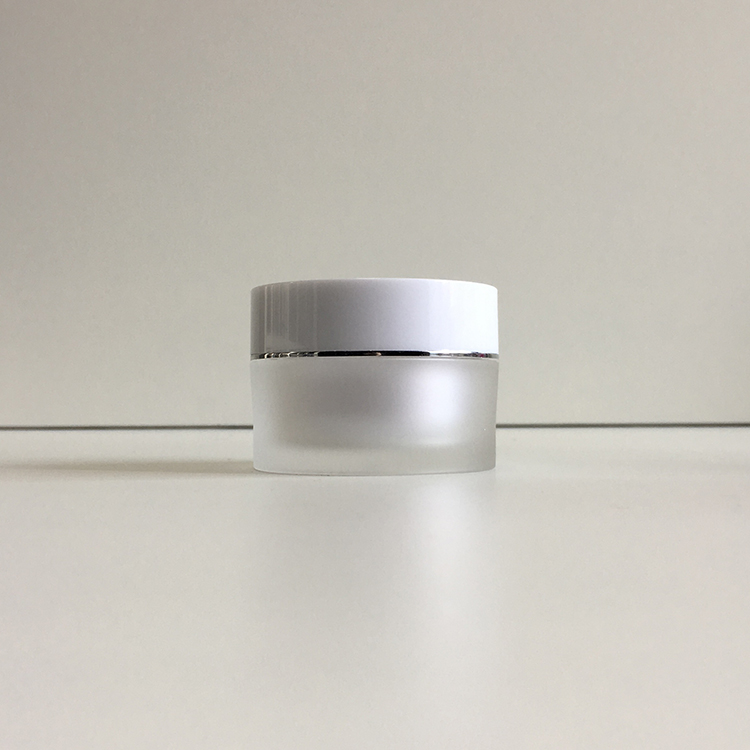 Popular frost effect cylinder shape cosmetic plastic face cream jar with white cap and silver line