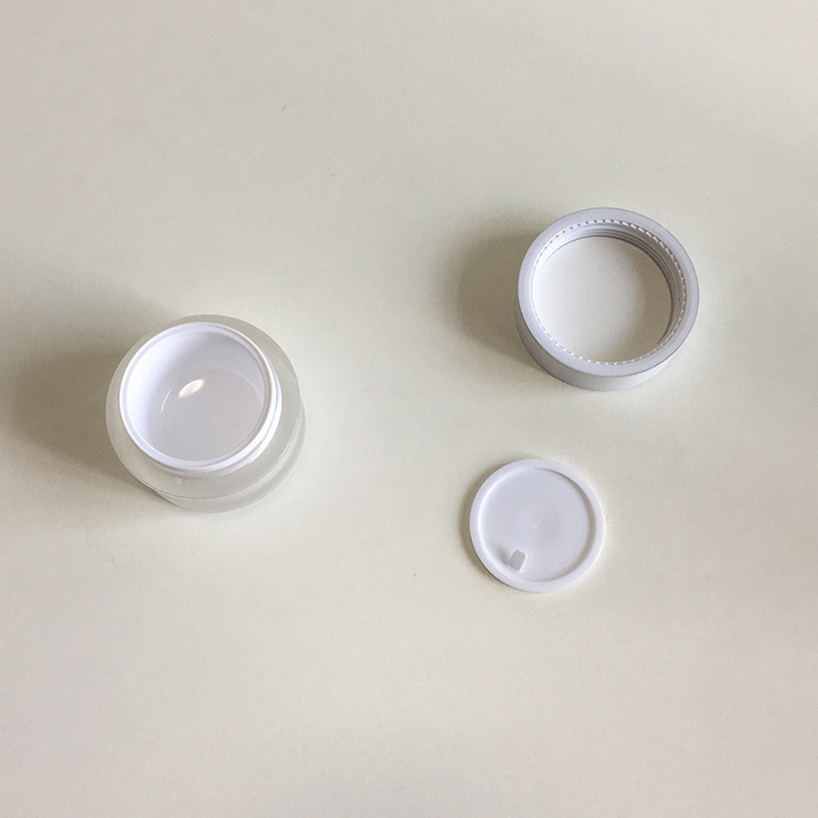 Popular frost effect cylinder shape cosmetic plastic face cream jar with white cap and silver line