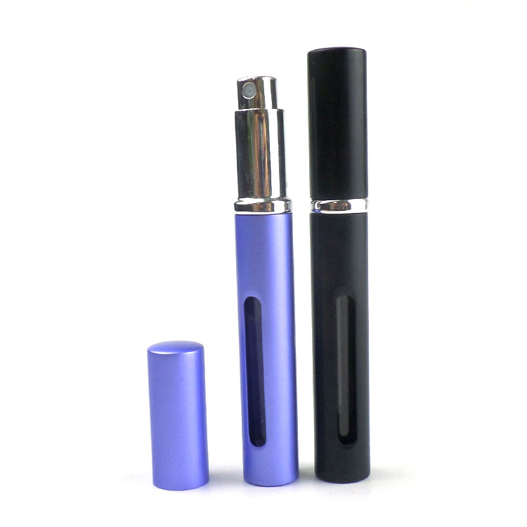 Portable perfume bottle with small capacity