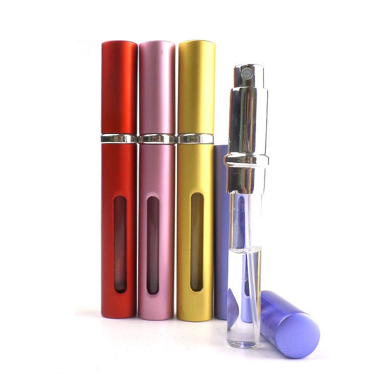 Portable perfume bottle with small capacity