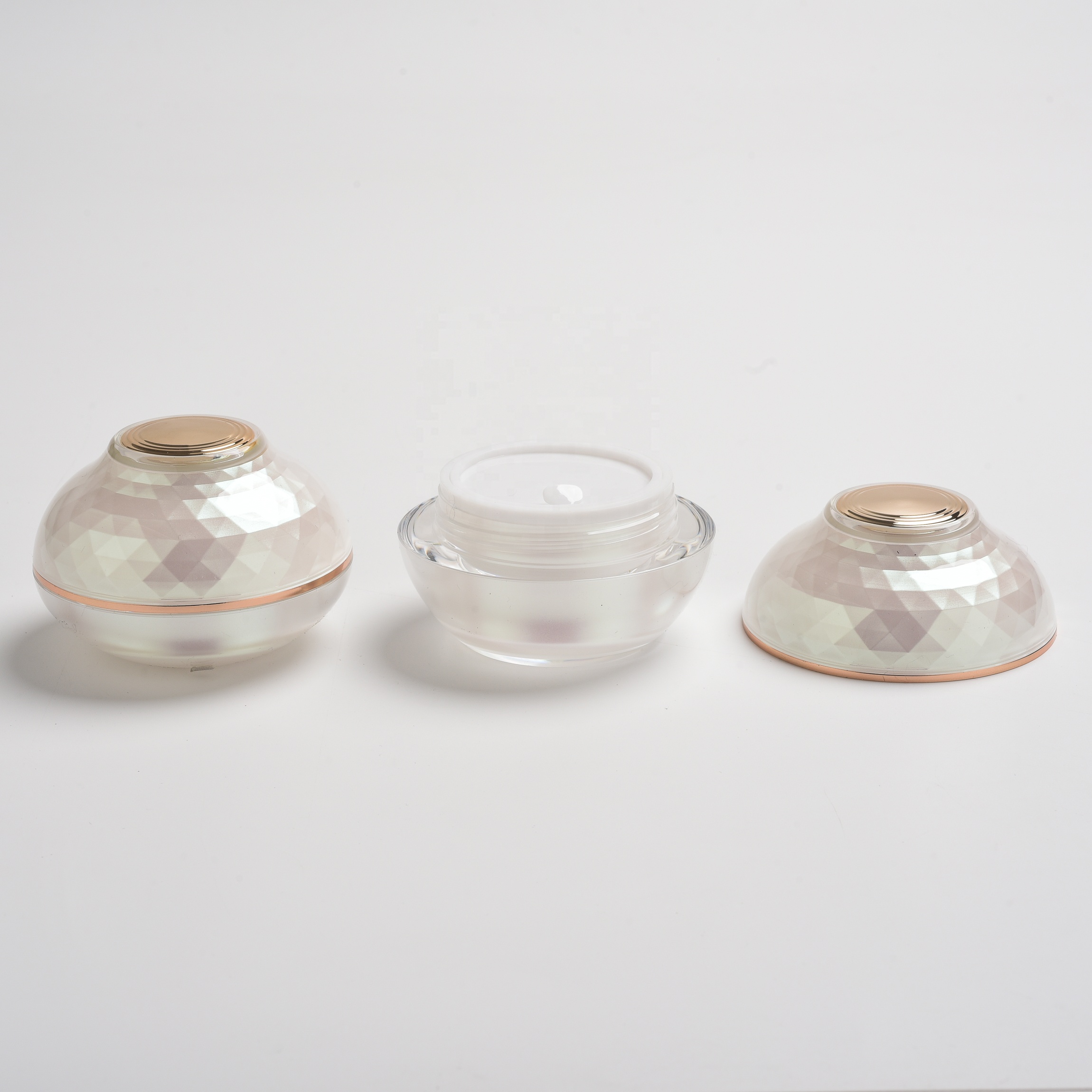 Pots et bouteilles de creme pour collier en or rose Ensemble de creme acrylique pour les soins de la peau