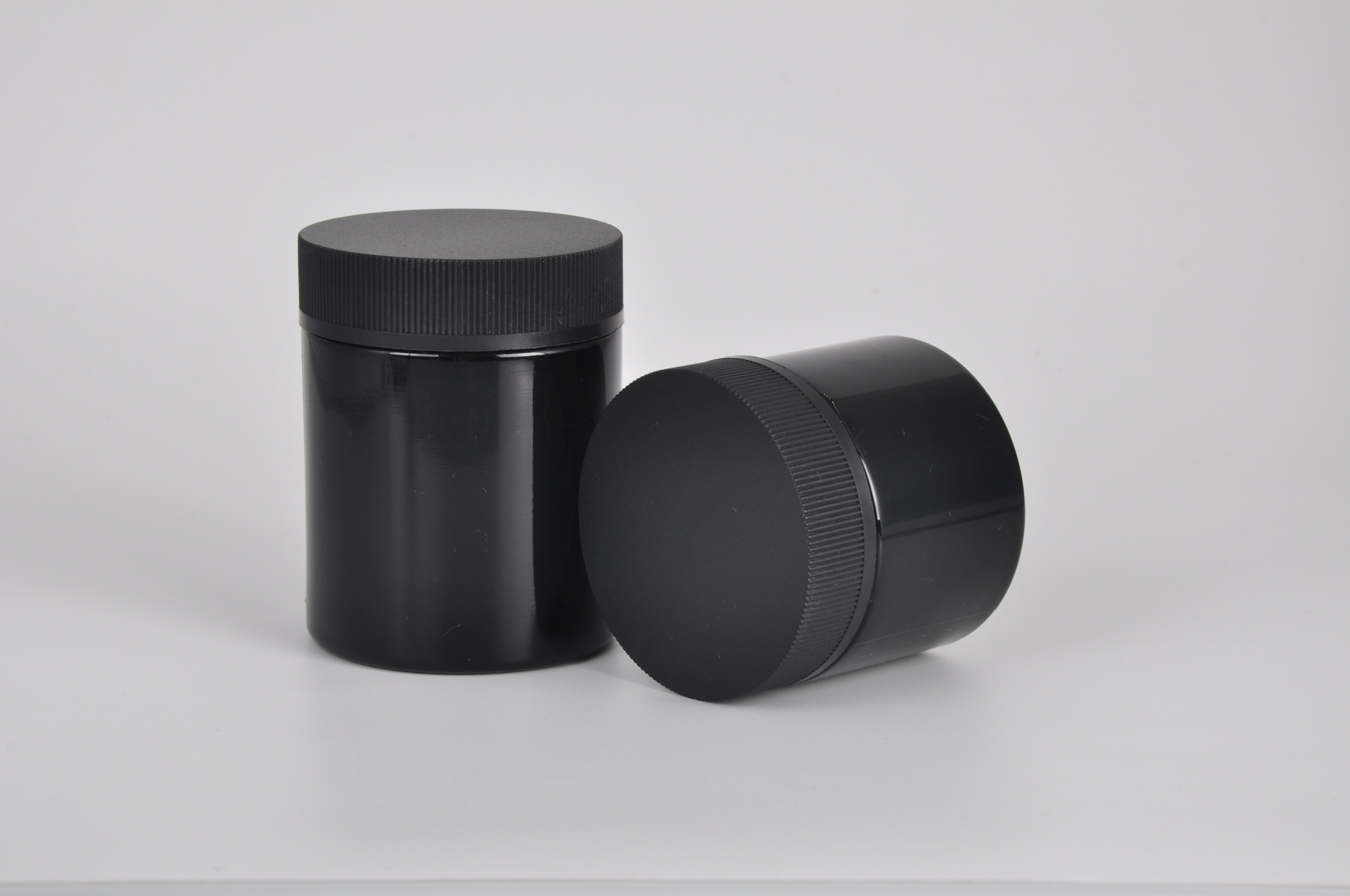 Premium bulk 30ml 60ml 120ml black uv child safe proof WAX OIL glass jars with black childproof cap
