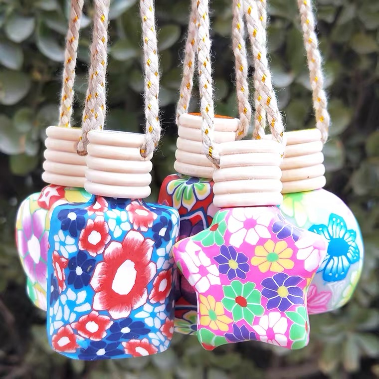 Pretty car perfume bottle hanging car air with wooden cap