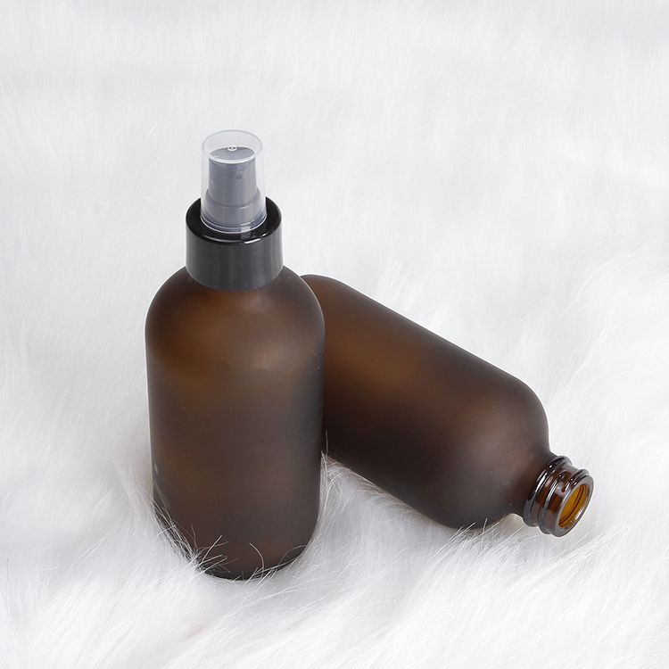 Private Label 250ml Cosmetics Sprayer Empty Frosted Amber Glass Bottles With Mist Spray Pump For Perfume Essensial Oils