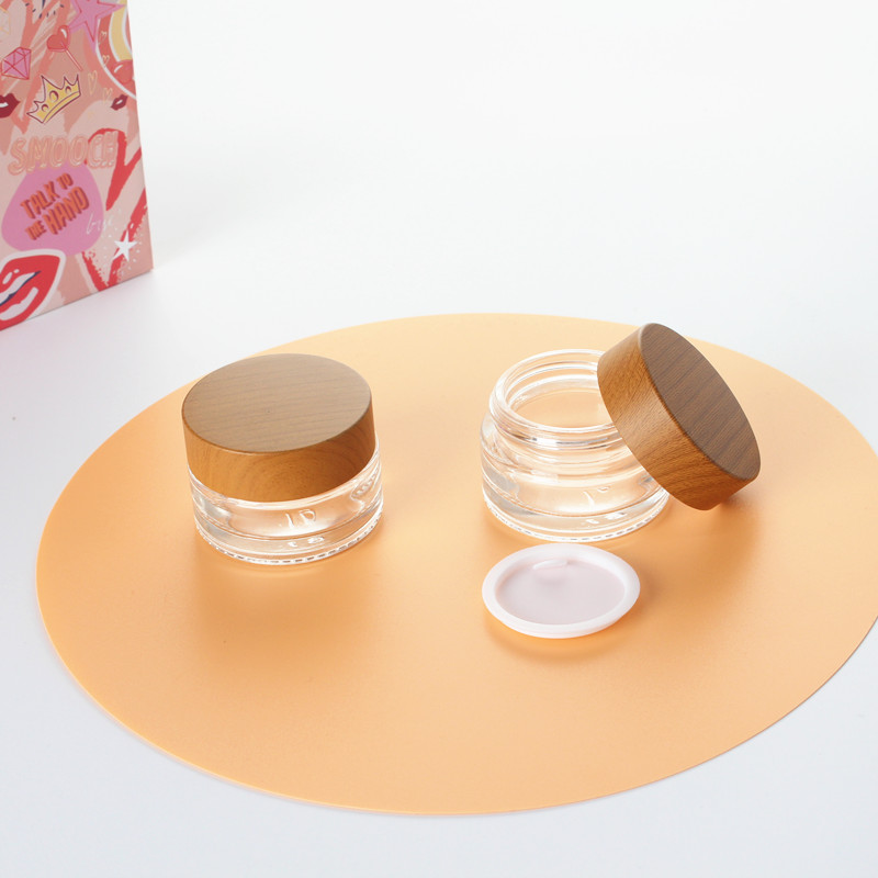 Professional Cosmetic Packaging Product Essential Refillable Transparent Glass Square Bottom Round Wood Grain Cream jar