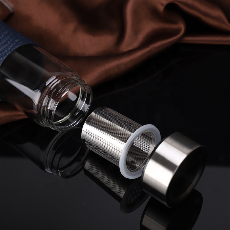 Promotion High quality single wall Borosilicate 480ml tea filter glass water bottle with handle string