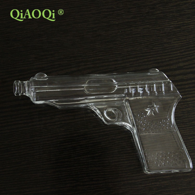 QiAOQi 2019 Hot Sale 500ml Pistol Shaped Whiskey Glass Bottle Wholesale Clear Gun Shape Glass Decanter Glass Ginseng Wine