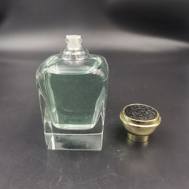 RTS In Stock Sales High-End Gold Plastic Zamac Cap Men Perfume Glass Bottles 100ml glass