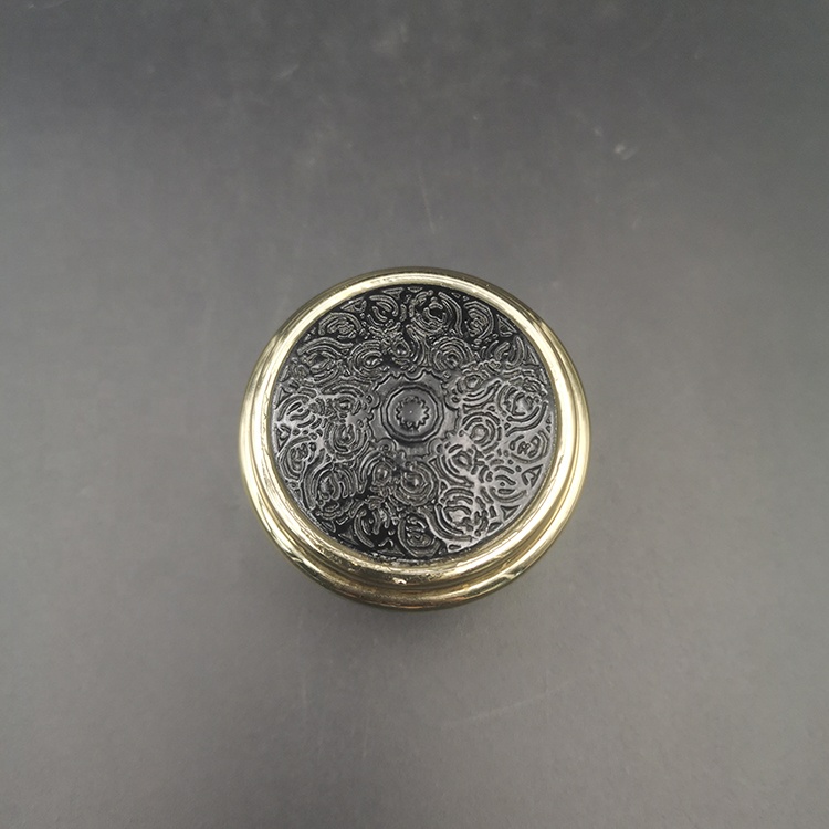 RTS In Stock Sales High-End Gold Plastic Zamac Cap Men Perfume Glass Bottles 100ml glass