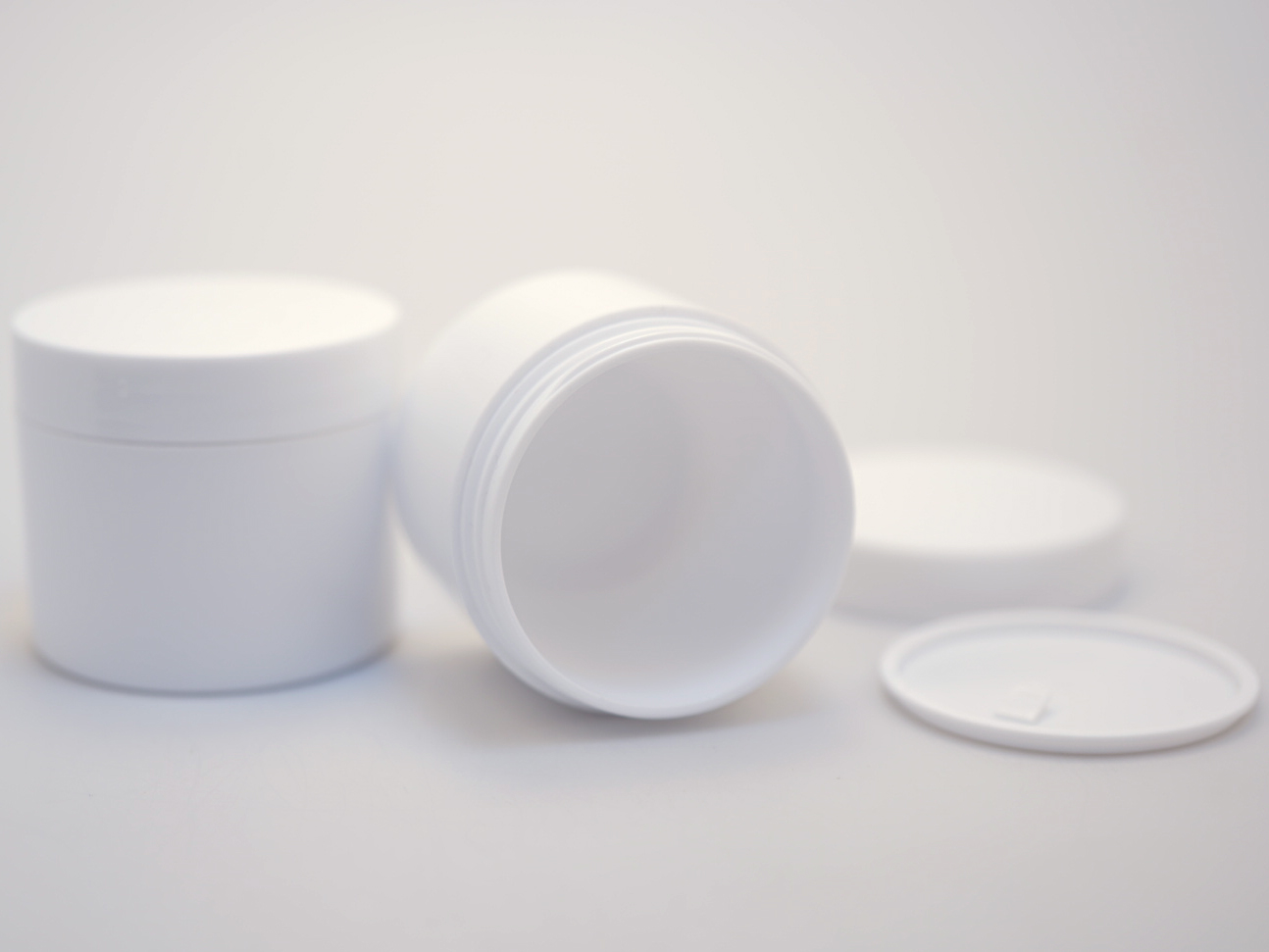 Ready to ship double wall 100g 150g 200g 250g plastic PP skin care plastic cream jar