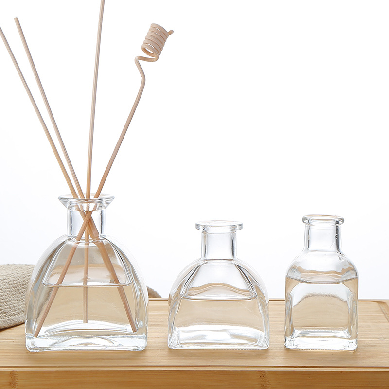 Refillable Perfume Atomiser Glass Reed Diffuser Bottle With Custom Label And Logo Design