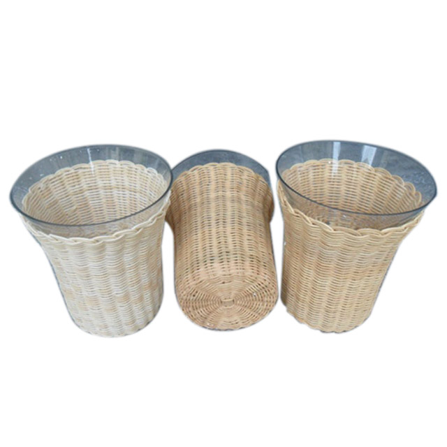 Renel Round Shape Glass Bottles with PE Rattan Frame Antiskid Glass Jars and Bottles