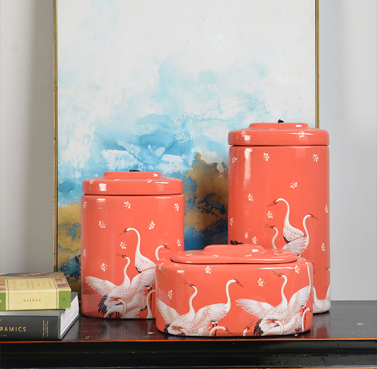 Retail home decorative porcelain ceramic storage jars