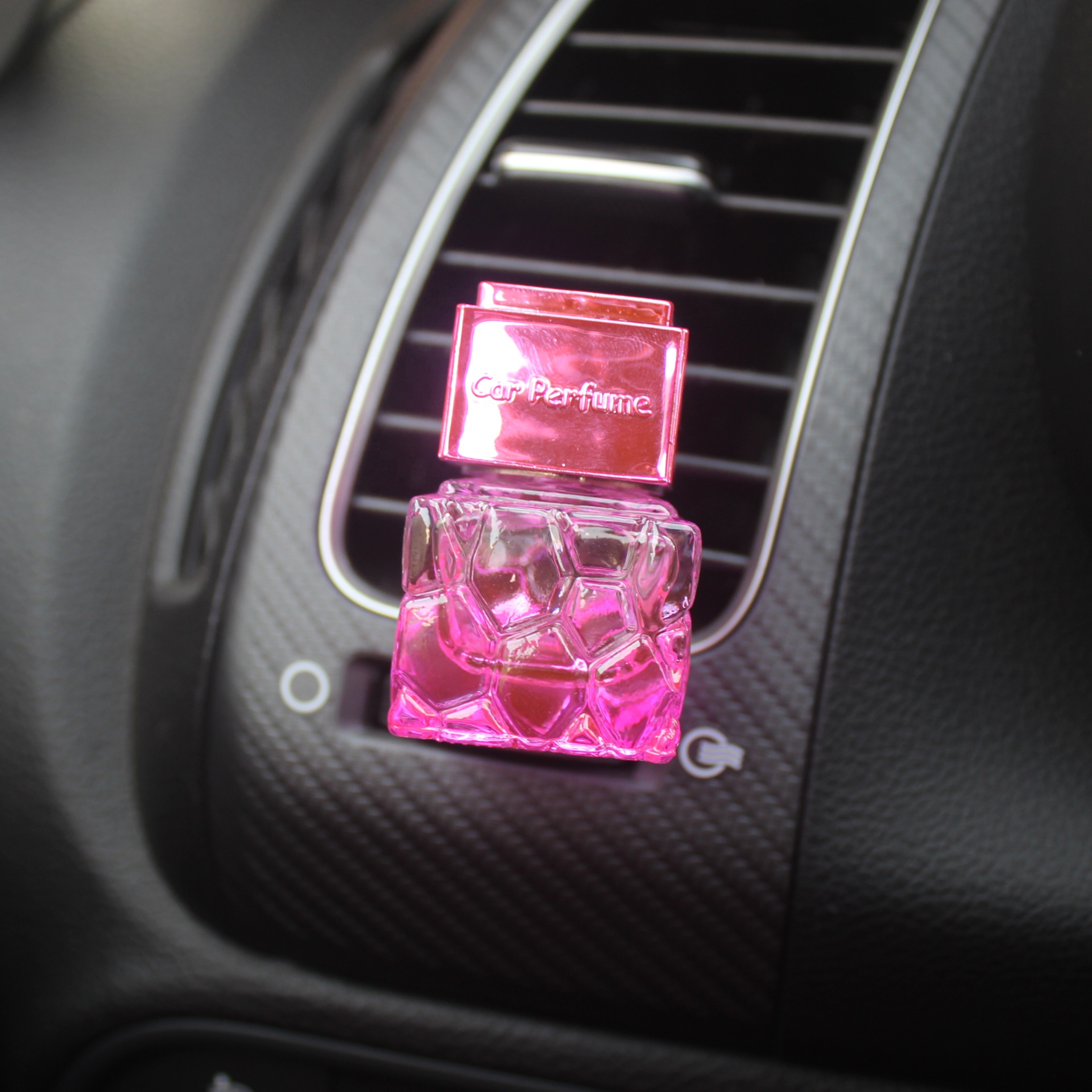 Reusable honeycomb shape tinted bottle gold blue pink fragrance car air vent aroma diffuser glass 8ml empty bottle with clip