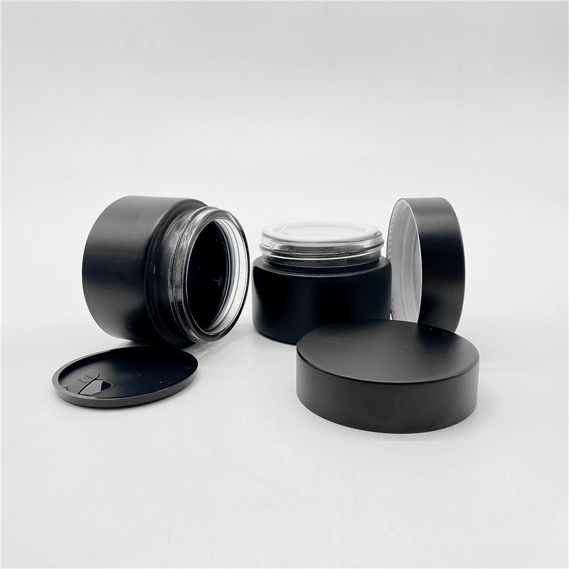 Round 1 oz 1.5 oz Airtight Glass Jars with Black Metal Lid - cream Jars for cosmetic