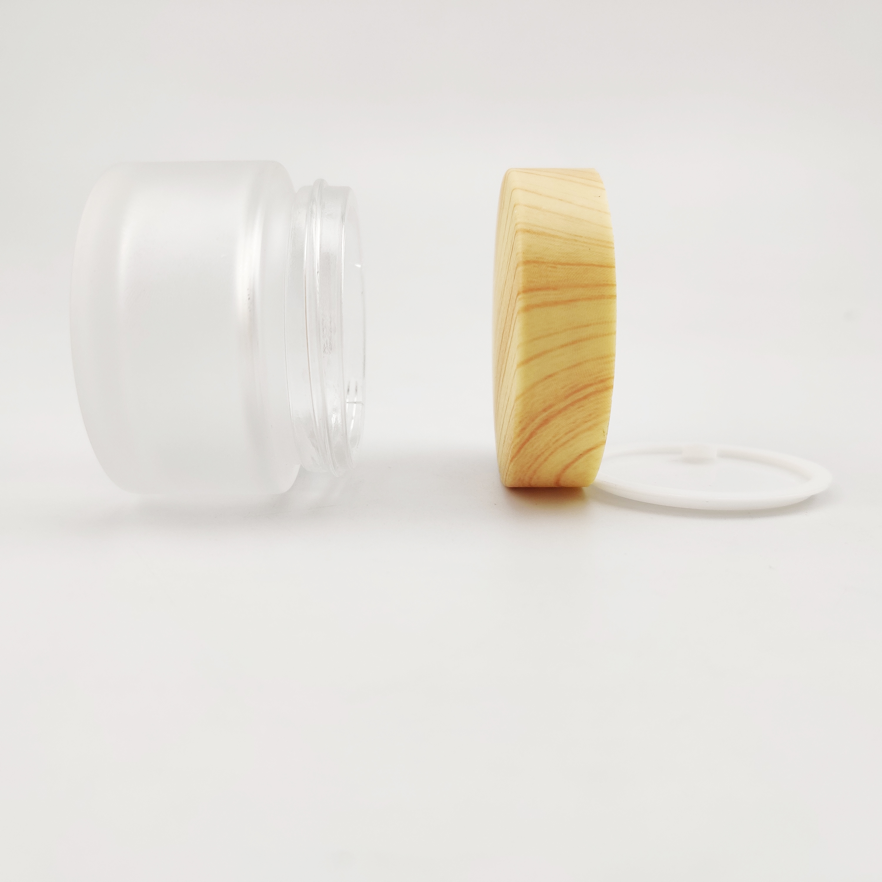 Round Cosmetic Cream Jar 5g 10g 15g 20g 30g 50g 60g 100g Empty Frosted Glass Cream Jar with Gold Cap