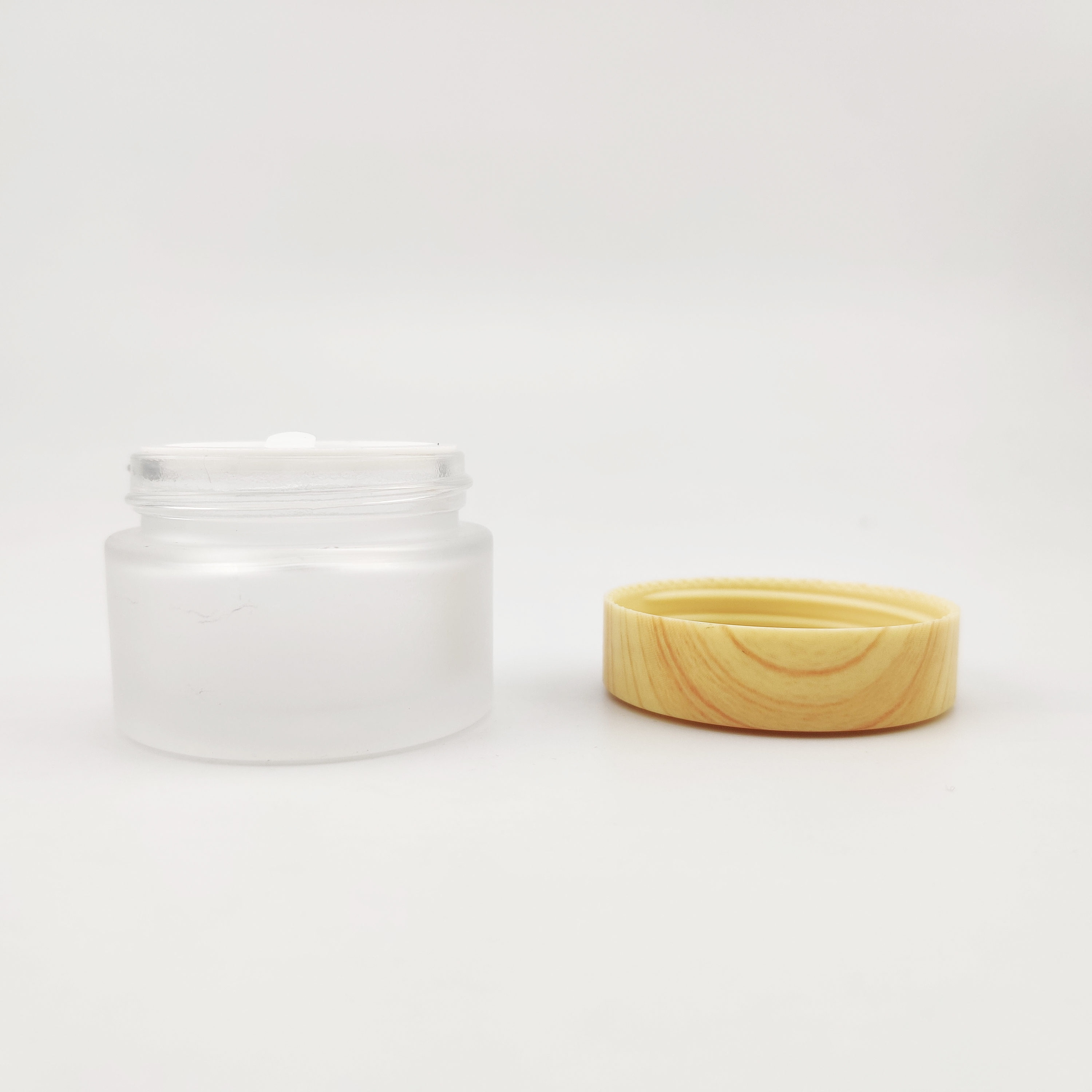 Round Cosmetic Cream Jar 5g 10g 15g 20g 30g 50g 60g 80g Empty Frosted Glass Cream Jar with Bamboo Lid