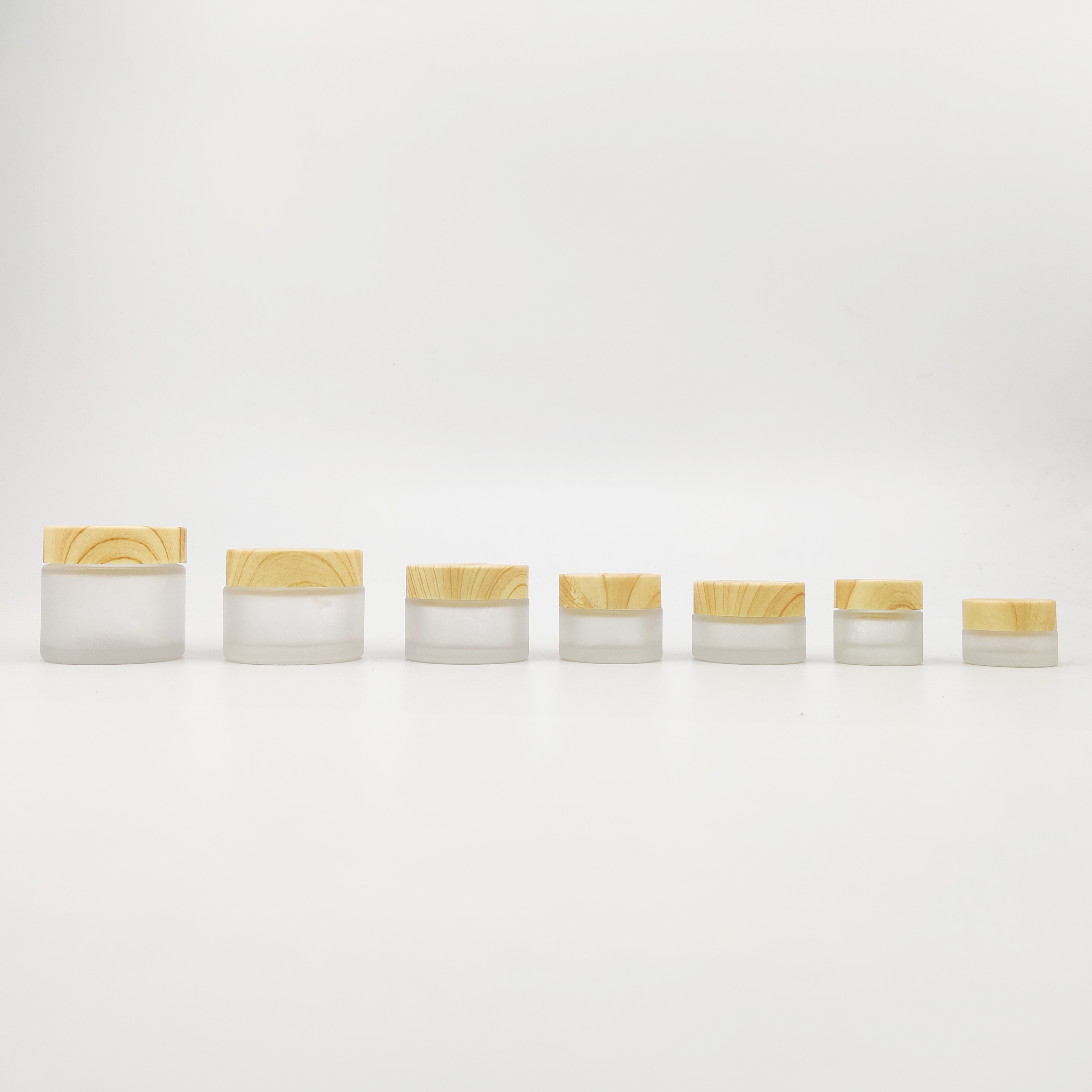 Round Cosmetic Cream Jar 5g 10g 15g 20g 30g 50g 60g 80g Empty Frosted Glass Cream Jar with Bamboo Lid