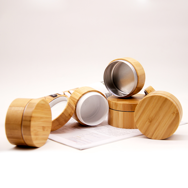 Round Shape Cosmetic Containers Cream 2Oz Glass Jars Bamboo Coated With Wood Lid