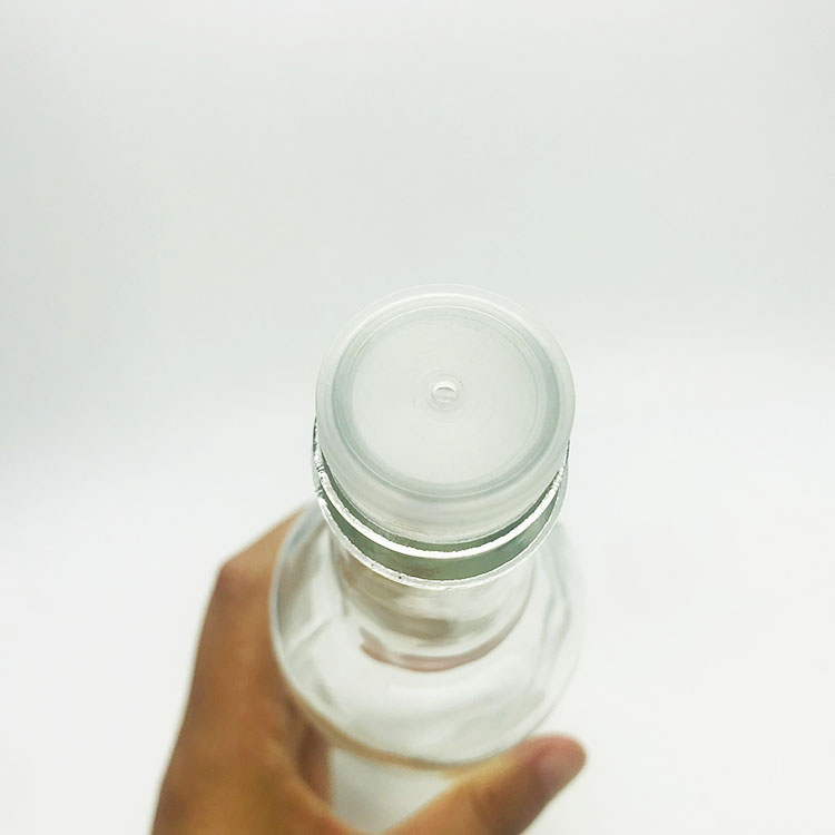 Round shape 250 ml glass hot chili sauce bottle with plastic cap