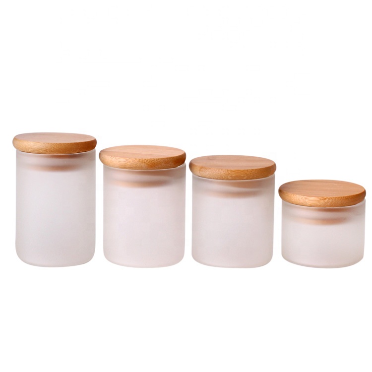 Round shape 80ml borosilicate food glass jars with wood lid for product storage