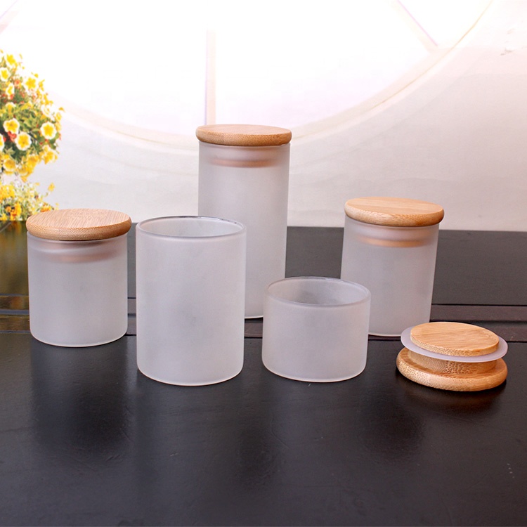 Round shape 80ml borosilicate food glass jars with wood lid for product storage
