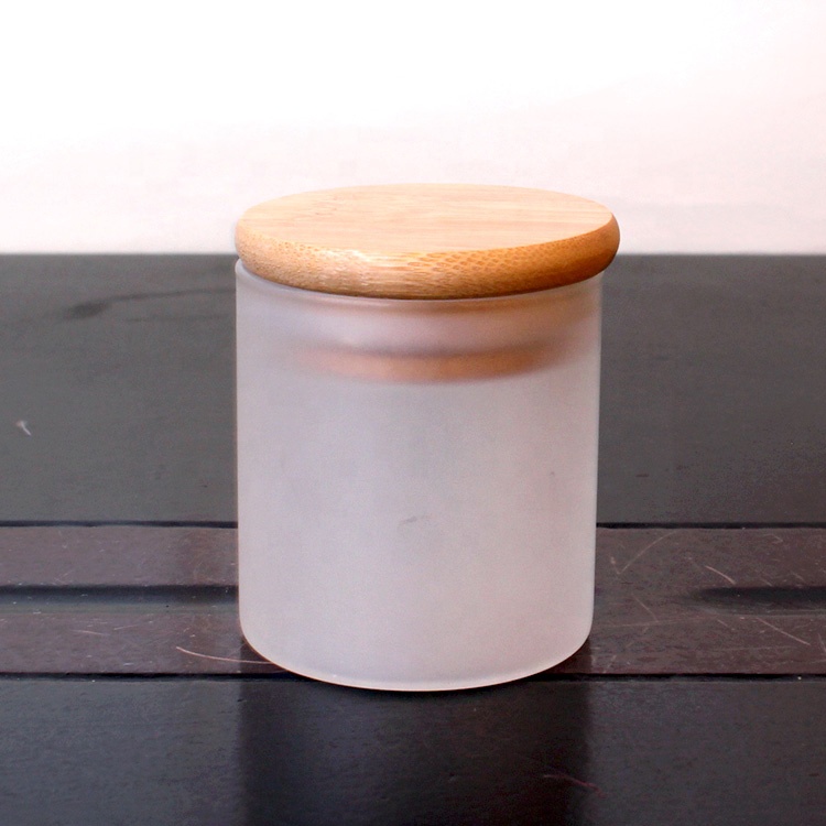 Round shape 80ml borosilicate food glass jars with wood lid for product storage