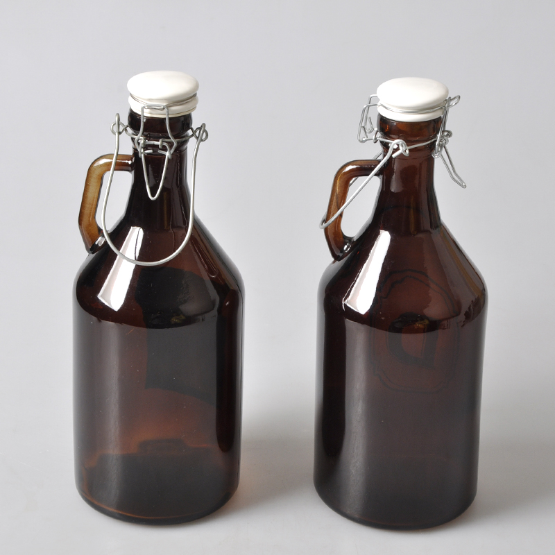 SCIEC wholesale customized printing 2 pcs of glass cup 1L 2L amber glass beer growler bottle with clip and ceramic lids