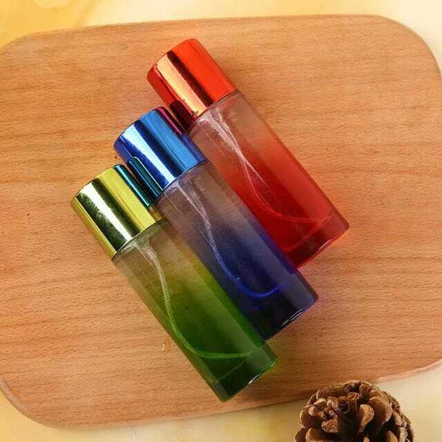 SGS certificated Hot Sale Refillable Empty Glass Perfume Bottle with Spray