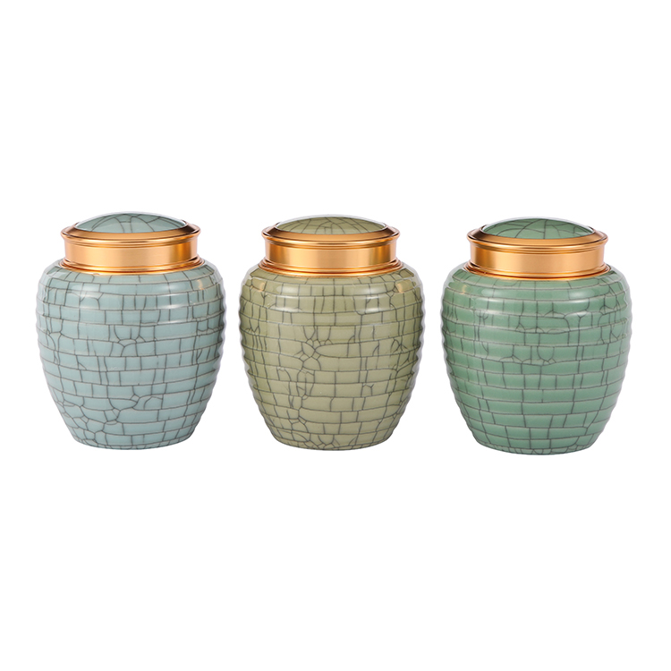 Sample Available Custom Porcelain Coffee Tea Container Ceramic Food Storage Jar with Airtight Seal Lid