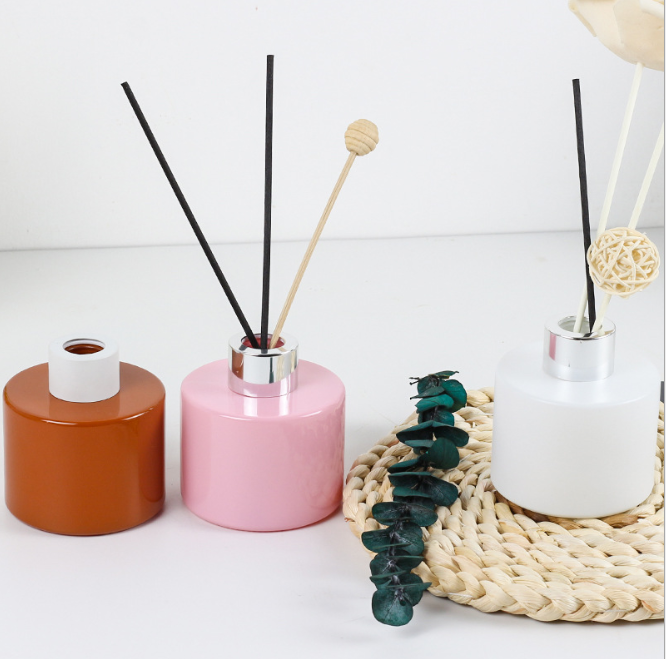 Screen Printing Round White Glass 120ml Empty Perfume Reed Diffuse Glass Bottle For Home