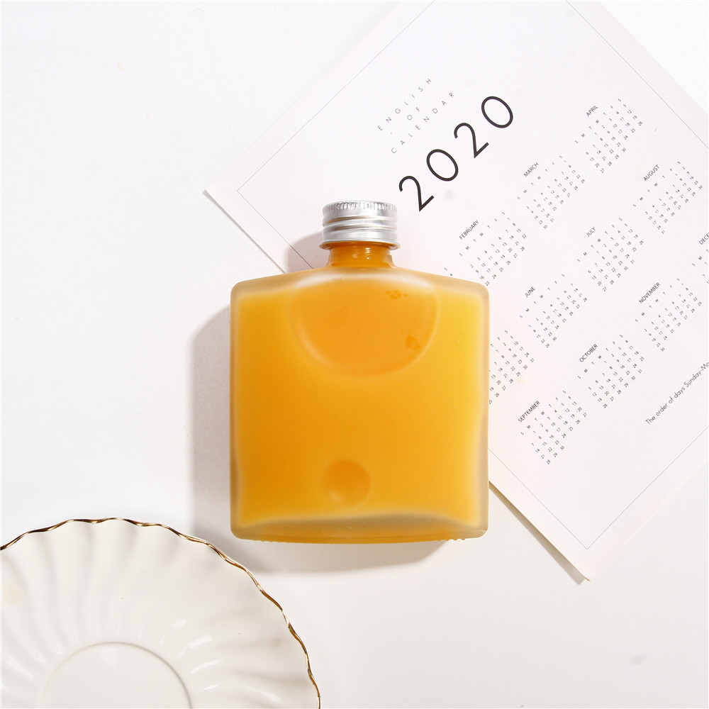 Screw Lid Frosted 100ml 200 ml Square Flat Coffee Glass Latte Bottle For Iced Tea Container