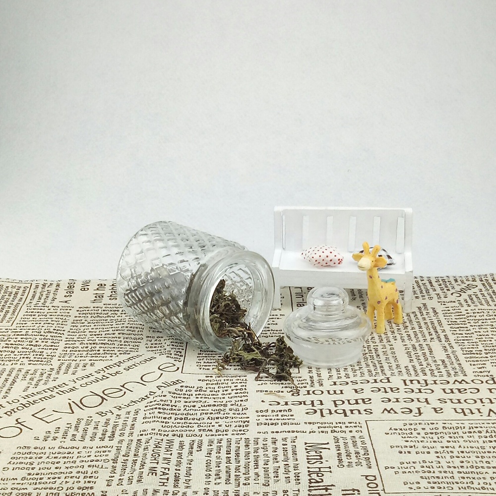 Sealable food packaging glass jars