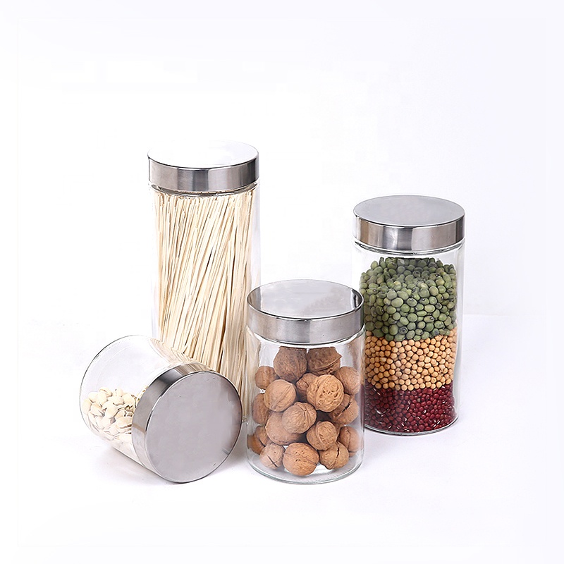 Set of 4 round food storage glass jars with screw metal lid