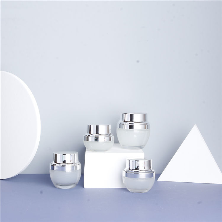 Showy Frosted cosmetics glass bottle set with white pump