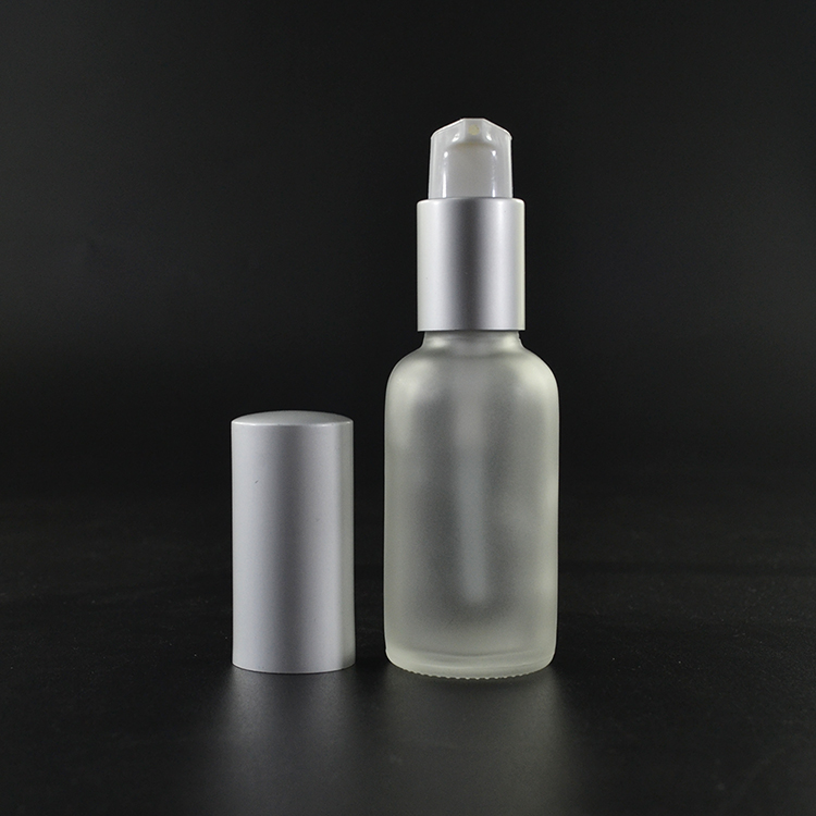 Skin Care Cream Use 15ml 20ml 30ml Frosted Amber Cosmetic Glass Base Material Serum Lotion Pump Bottle With Sliver Cream Pump