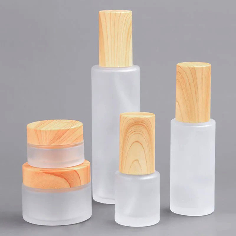 Skin Care Glass Cream Jar With Wood Grain Plastic Cap