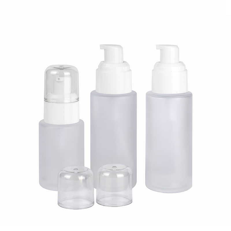 Skin care toner 30ml 50ml 60ml 100ml 120ml frosted clear glass bottle with plastic lotion pump