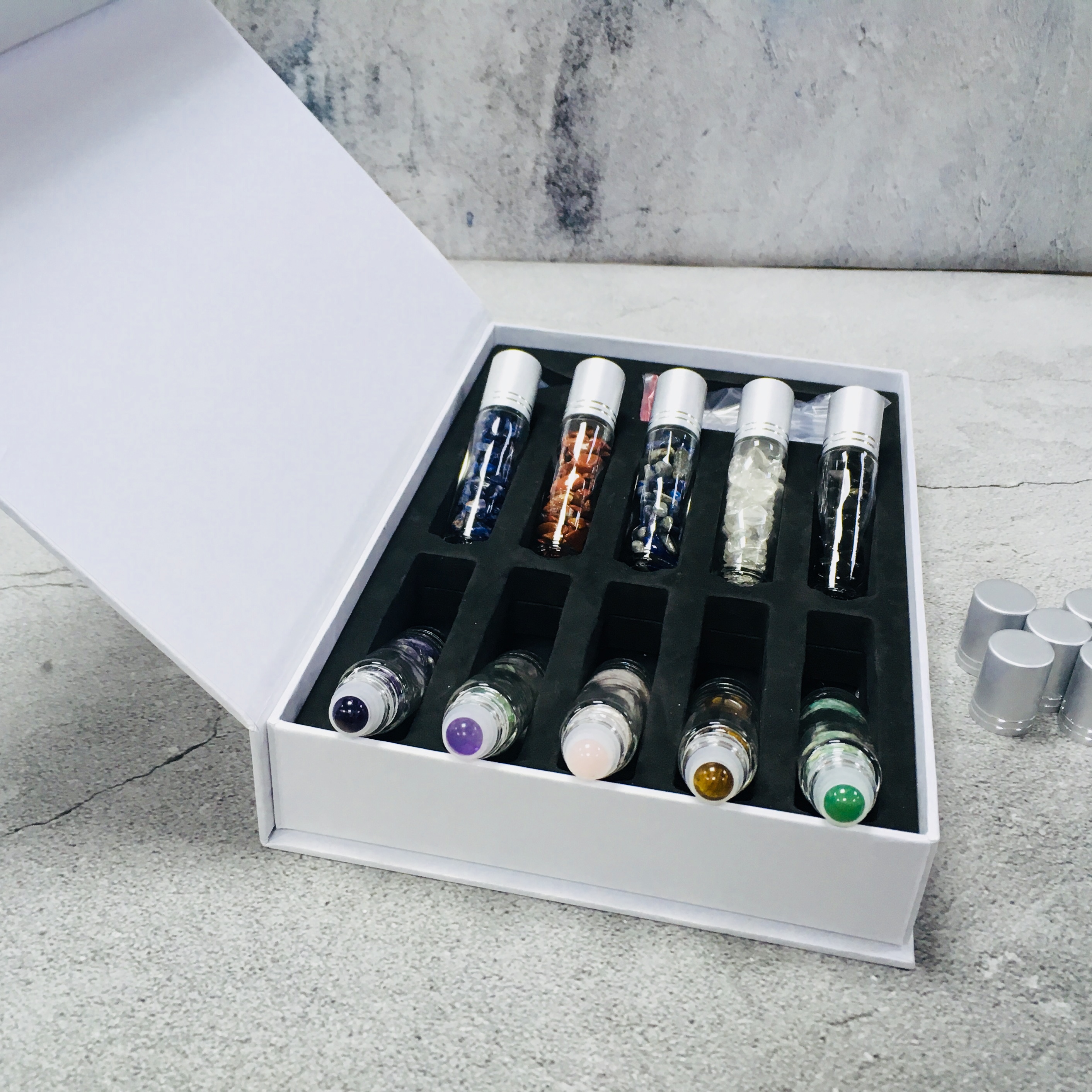 Skincare Accessories Natural Crystal Semi-Precious Gemstone Essential Oil Roller Bottles