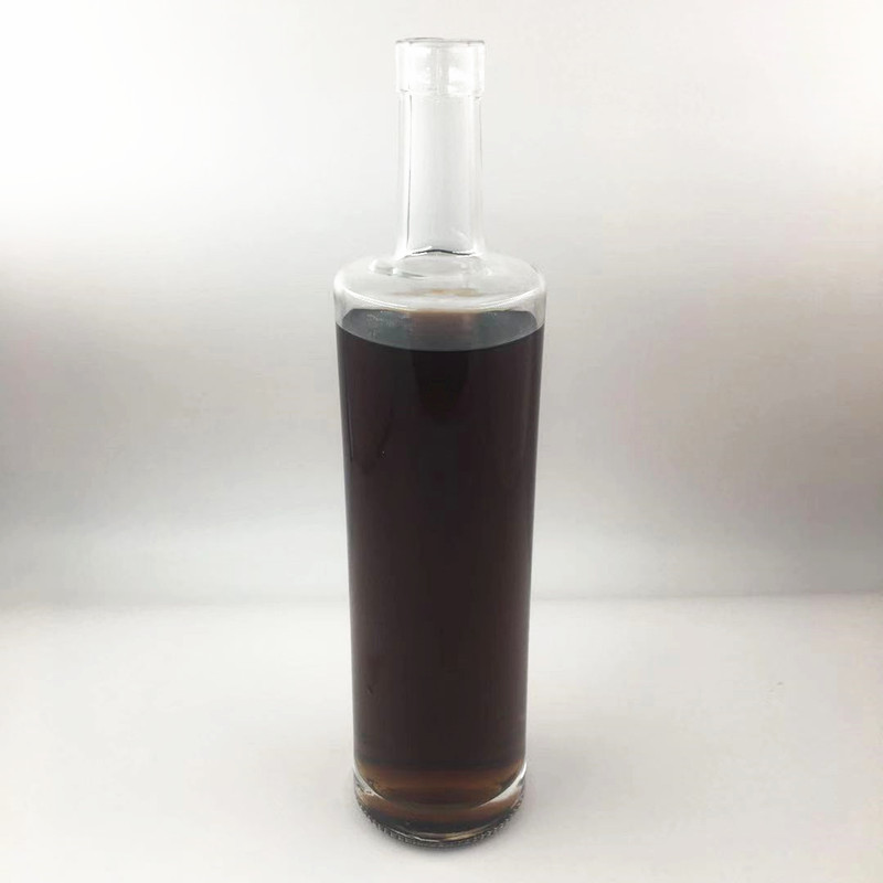 Slim glass bottle empty round 70cl 700ml super flint tall glass bottle flat shoulder spirit glass bottle with long neck