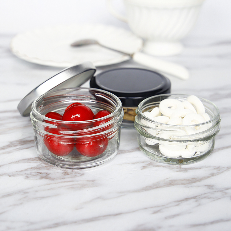 Small 4oz 120ml Mason Jar Wholesale Clear Taper Glass Jar With Metal Twist Off Lid