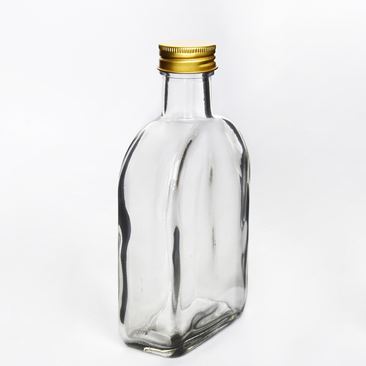 Small MOQ 100ml 200ml 250ml 300ml Flat Hip Flask Glass Bottle For Beverage Cold Brew Coffee With Screw Lid