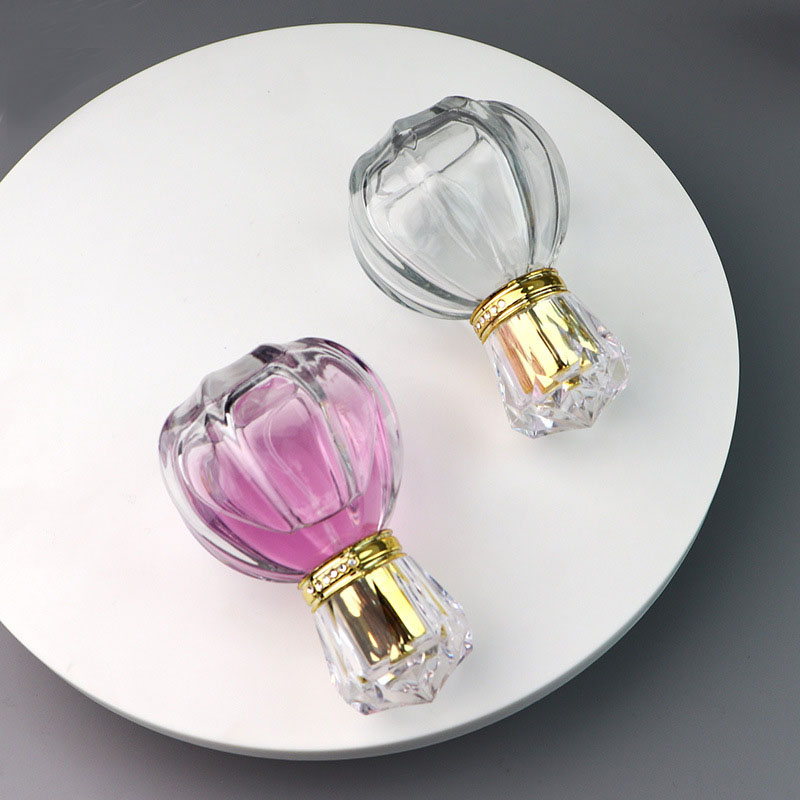 Special Hot Selling Beautiful 60ml Press Luxury spray gass perfume bottle with acrylic lid for fragrance