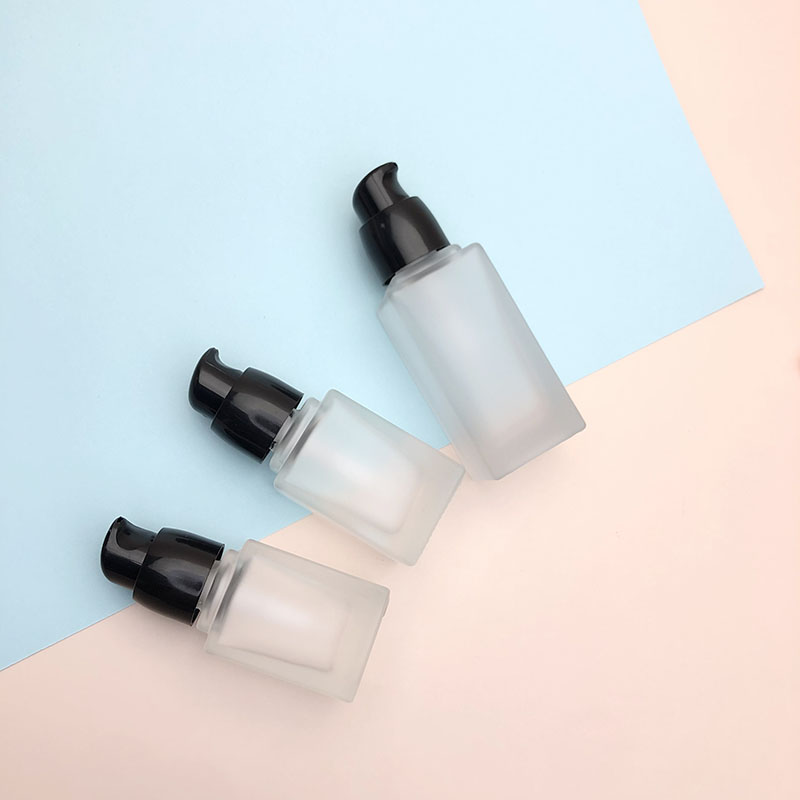 Square 15ml 30ml glass bottle foundation lotion glass bottle glass cream pump bottle