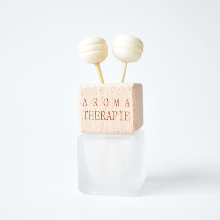 Square 6ml frosted small hanging car perfume bottle with wooden cap