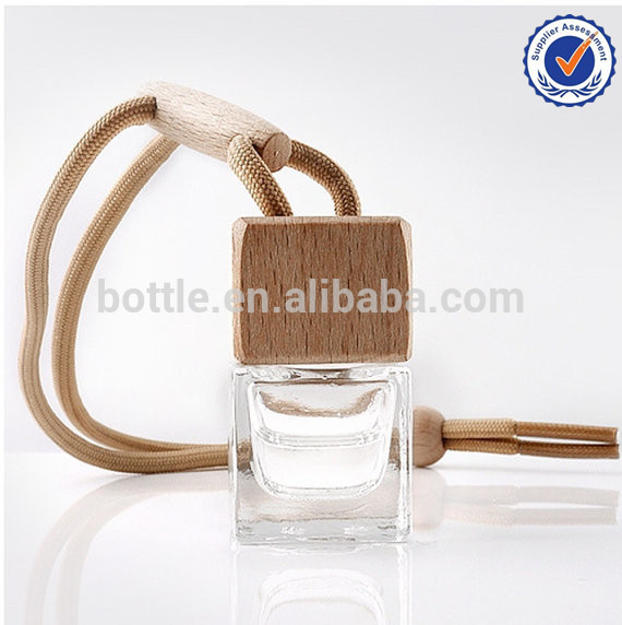 Square 6ml frosted small hanging car perfume bottle with wooden cap