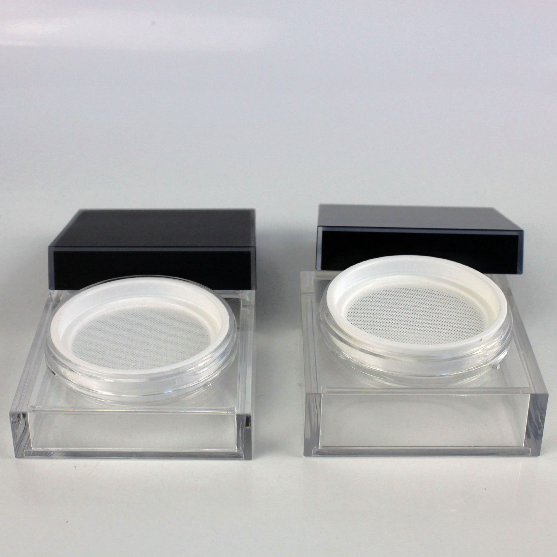 Square Clear Plastic Cosmetic Loose Powder Jar with Sifter for Loose Powder