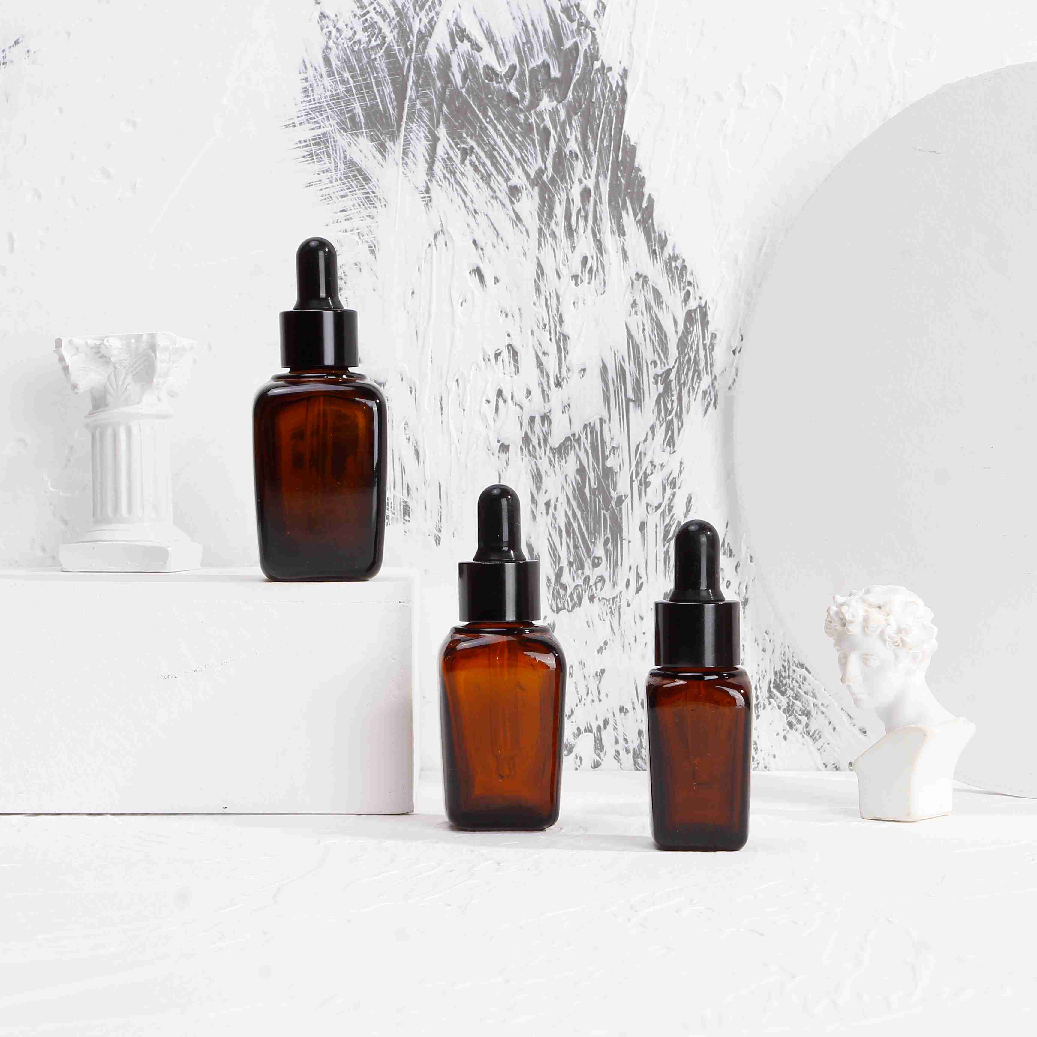 Square Essential Oil Bottle with Dropper Colored Amber Glass Bottle with Glass Dropper