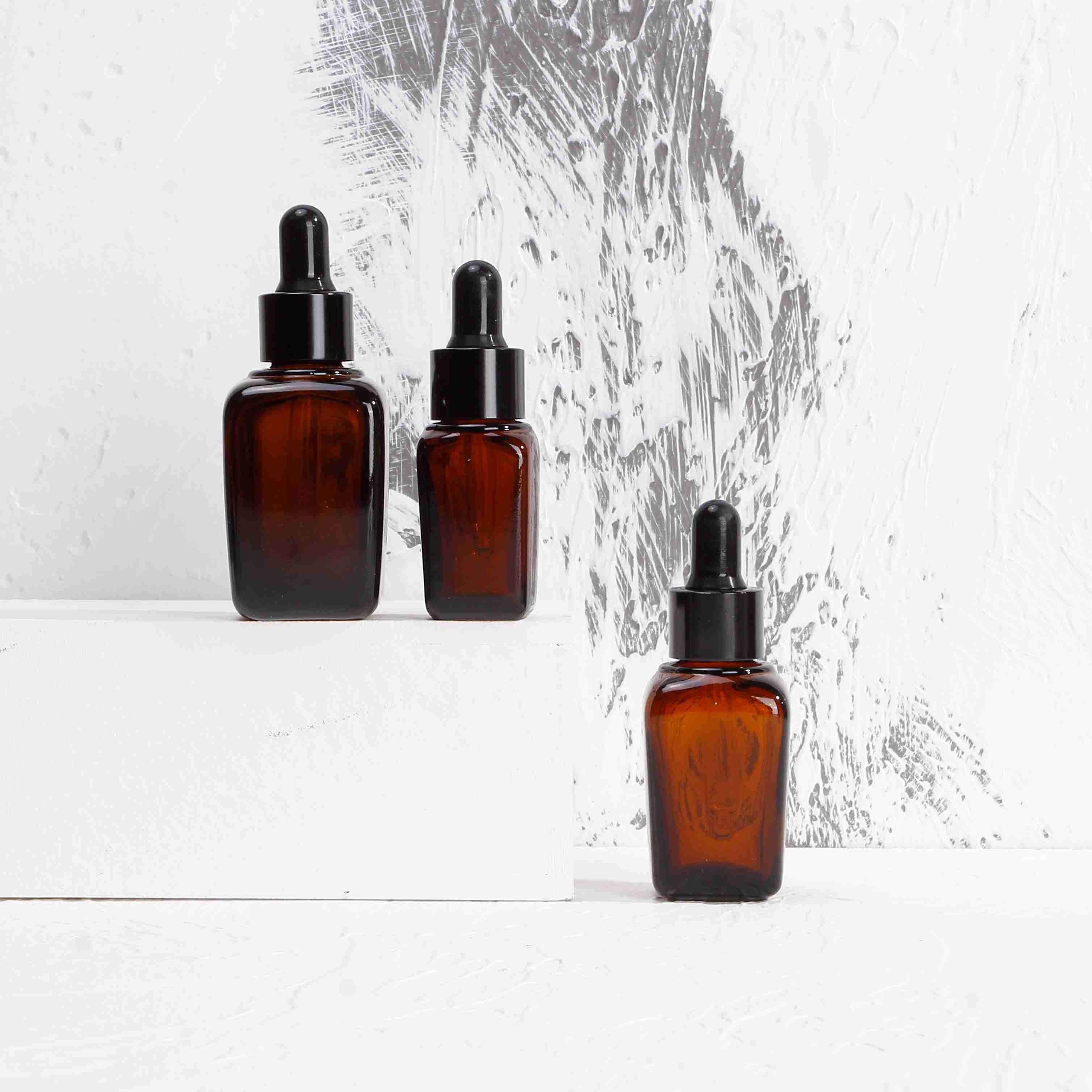 Square Essential Oil Bottle with Dropper Colored Amber Glass Bottle with Glass Dropper