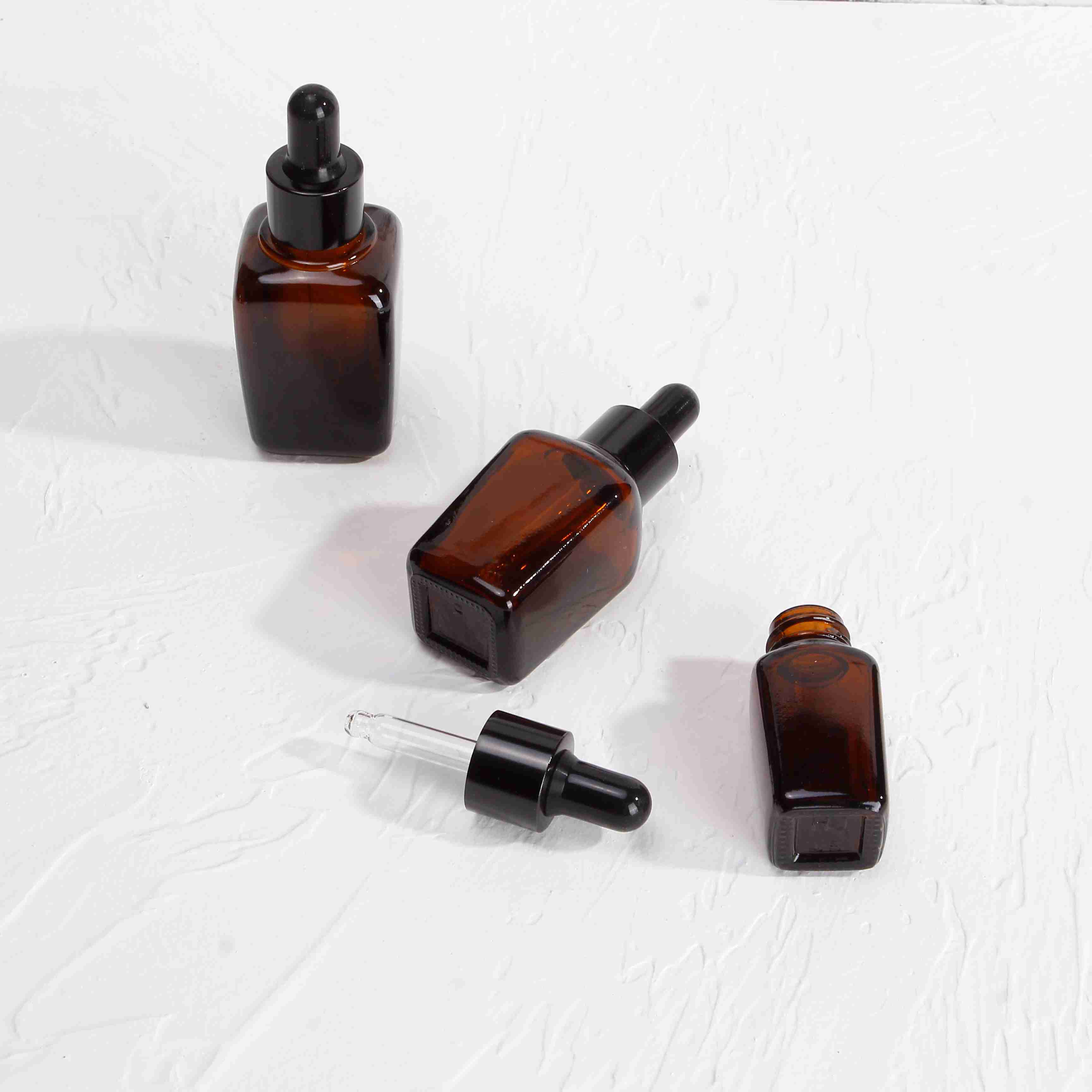 Square Essential Oil Bottle with Dropper Colored Amber Glass Bottle with Glass Dropper